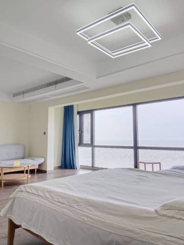 海盐融创海景房特色民宿(观海路分店)