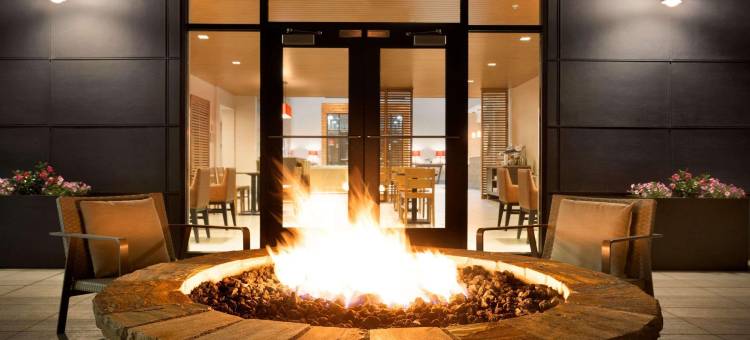 阿什维尔河艺术区乡村旅馆及套房 - 丽笙酒店集团(Country Inn & Suites by Radisson Asheville River Arts District)图片