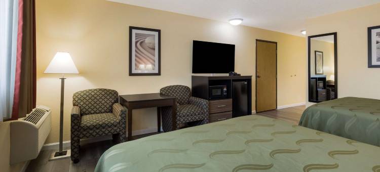 梅德福机场品质套房酒店(Quality Inn & Suites Medford Airport)图片
