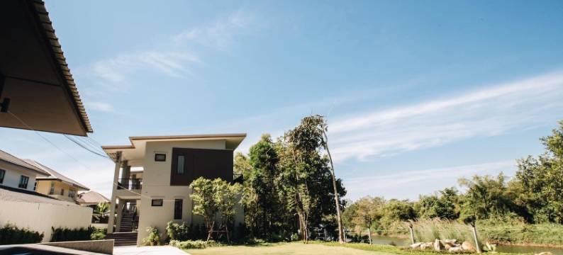 瑞瓦湾酒店(Riverawan Hotel)图片