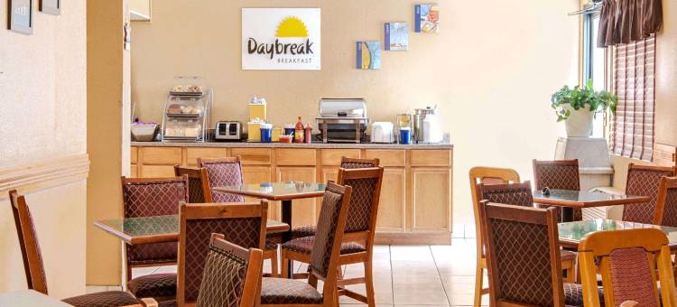 埃尔帕索机场东温德姆戴斯酒店(Days Inn by Wyndham El Paso Airport East)图片