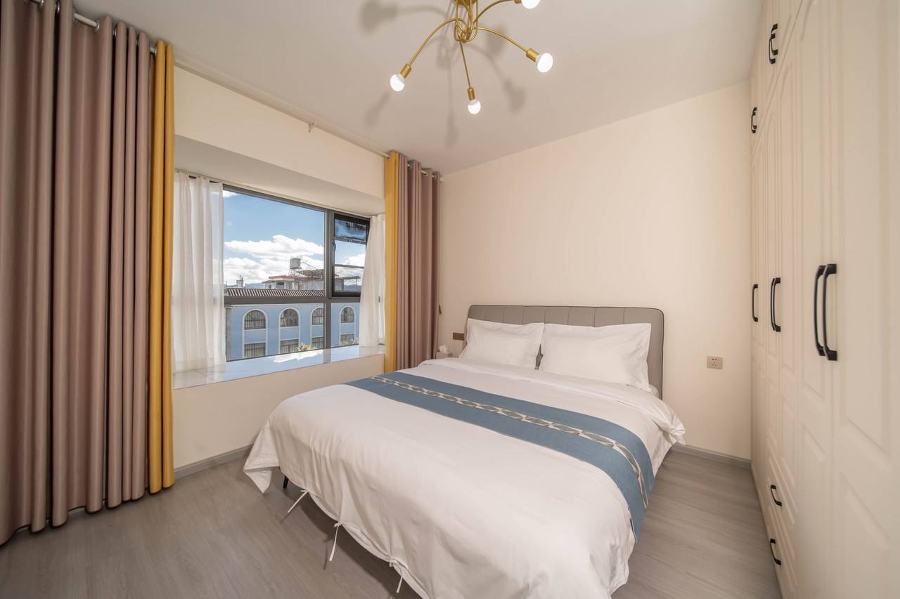 霁虹民宿(霁虹街分店)