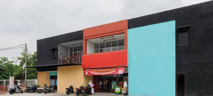 桑斯霍特尔奇班腾德拉马加茂物(Sans Hotel Cibanteng Dramaga Bogor)图片