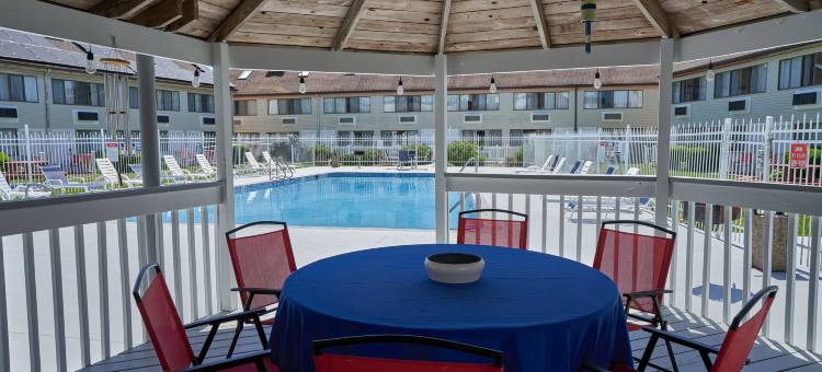 红色系列酒店的海军上将旅馆和套房(Admiralty Inn & Suites - a Red Collection Hotel)图片