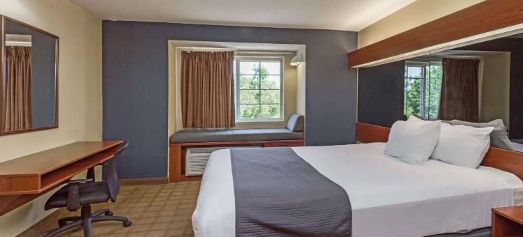 温德姆希尔斯伯勒麦客达客栈套房酒店(Microtel Inn & Suites by Wyndham Hillsborough)图片