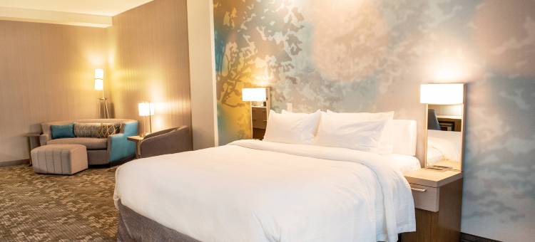 Courtyard Mesa at Wrigleyville West图片