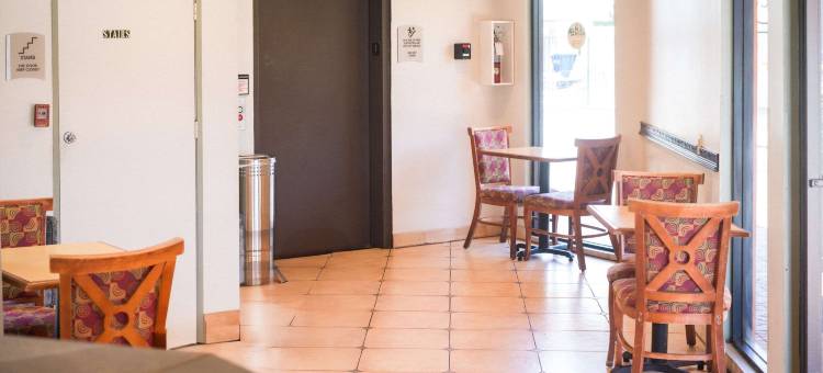 品质酒店-柏本克机场(Quality Inn Burbank Airport)图片