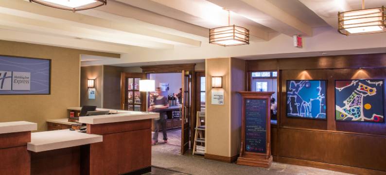 特朗布朗特智选假日套房酒店(Holiday Inn Express & Suites TREMBLANT by IHG)图片