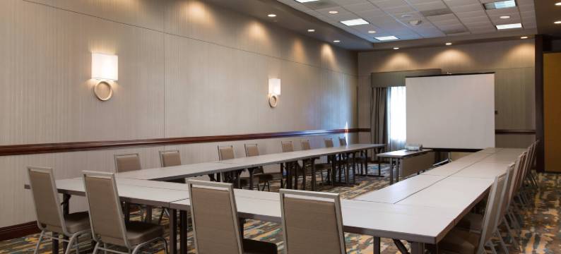 堪萨斯城机场居家酒店(Residence Inn Kansas City Airport)图片