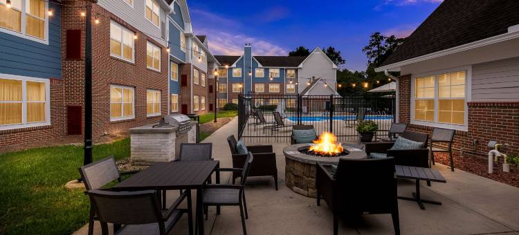 罗利卡瑞索尼斯塔ES套房酒店(Sonesta ES Suites Raleigh Cary)图片