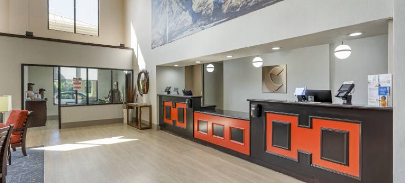 奥格登会议中心舒适套房酒店(Comfort Suites Ogden Conference Center)图片