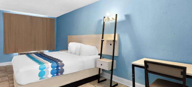 郊区开放式客房公寓不伦瑞克I-95(Suburban Studios Brunswick I-95)图片