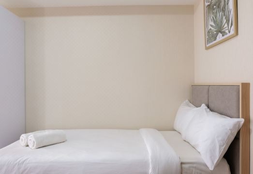 Comfy Studio Apartment with Extra Bed at M-Town Residence Hotel Overview