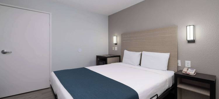凤凰坦佩6号汽车旅馆- 百老汇 - ASU(Motel 6 Tempe, AZ - Broadway - ASU)图片