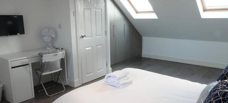 Grand Airport Ensuites大厅(Private Bathroom Rooms- Near Heathrow - Near Shops)图片