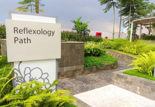 Nice and Comfy Studio at Springlake Summarecon Apartment Hotel Overview