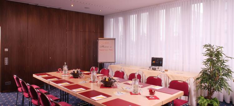 洛伊斯默克环形酒店(Ringhotel Loew's Merkur)图片