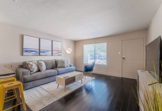 Cozy Oasis with Fast Internet and Modern Kitchen - Charming Retreat Hotel Overview