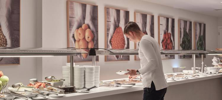 水蓝色海滩酒店(Aqua Blue Beach Hotel)图片