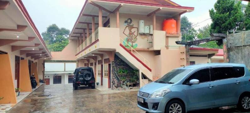 班顿甘阿朱纳萨里酒店(Hotel Arjuna Sari Bandungan)图片