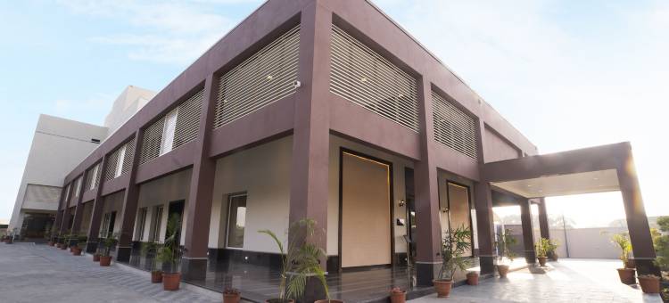 波泰尔拉詹斯阿比南丹酒店(Hotel Rajhans Abhinandan)图片