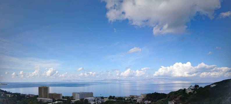 罗得岛天际线套房酒店(Rhodes SkyLine Suites)图片