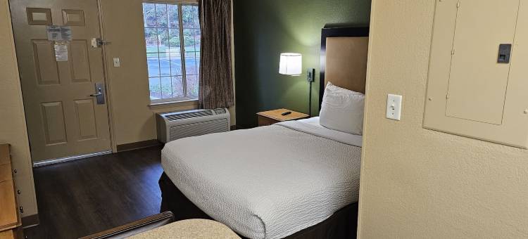 郊区酒店罗利 - 蟹树谷(Suburban Studios Raleigh - Crabtree Valley)图片