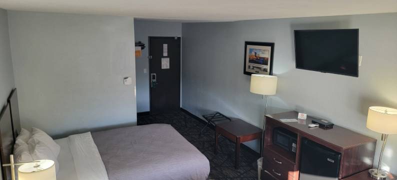 大急流城市中心凯艺酒店(Quality Inn Grand Rapids Near Downtown)图片