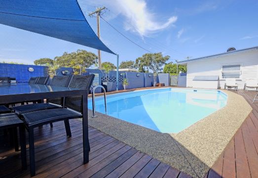 Bali Hi Motel Hotel Overview