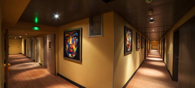 西伦斯住宅罗格原创精品酒店(The Originals Boutique la Maison Rouge Lens Ouest)图片