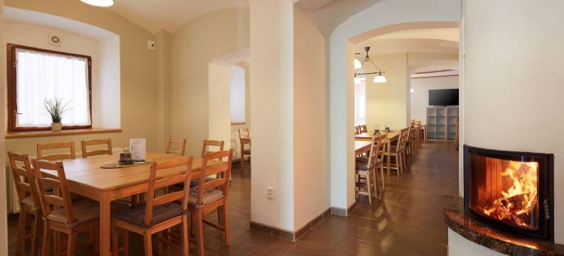 乌帕河畔斯沃博达滑雪酒店(Ski Hotel Svoboda Nad Úpou)图片