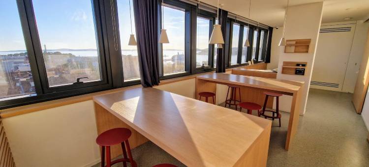 地平线奢华套房酒店(Horizon Luxury Suites & Design Rooms)图片