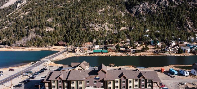 乔治敦湖麦客达温德姆酒店(Microtel Inn & Suites by Wyndham Georgetown Lake)图片