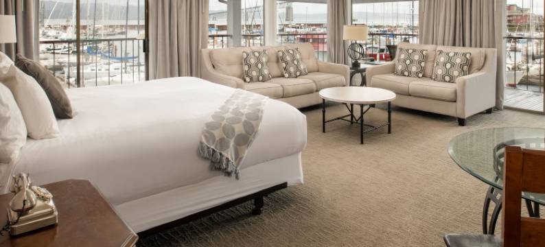 阿斯托里亚河滨旅馆(Astoria Riverwalk Inn)图片