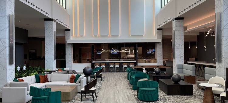 阿尔法利塔翡翠希尔顿安泊酒店(Embassy Suites by Hilton Alpharetta Halcyon)图片