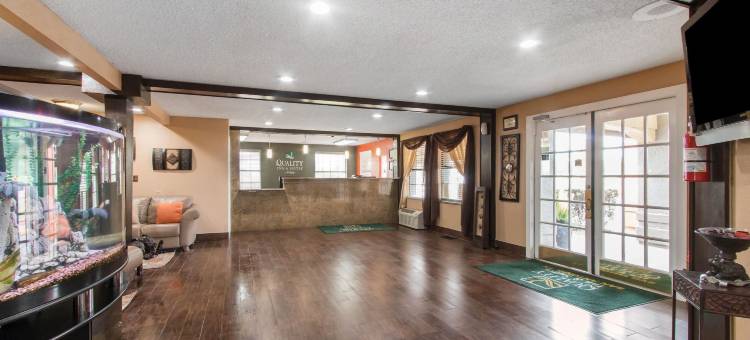 凯艺套房酒店-35号州际公路/近AT&T中心(Quality Inn & Suites I-35 Near Frost Bank Center)图片