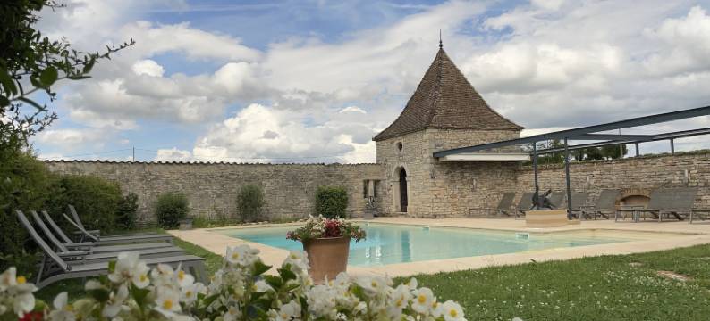 贝萨伊城堡酒店(Hôtel-Restaurant le Château de Besseuil, Mâcon Nord - Teritoria)图片