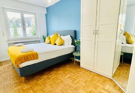 Elegant one bedroom w private terraceHotel Overview