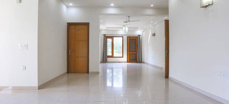 Fabhotel 新旅程酒店(FabHotel New Journey Hospitality Near MG Road & Sikanderpur Metro)图片