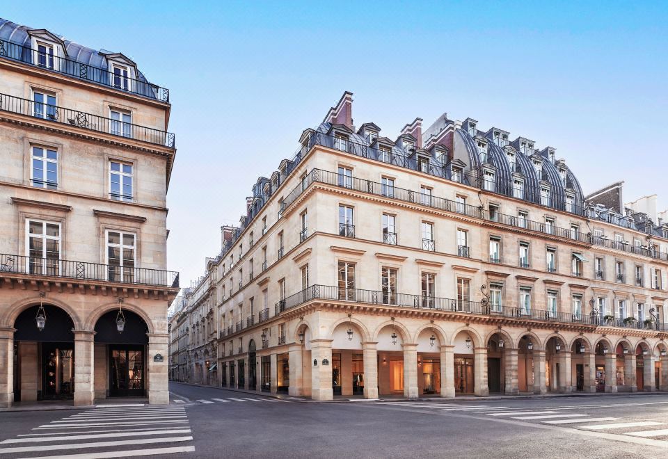 Maison Barrière VendômeOver view