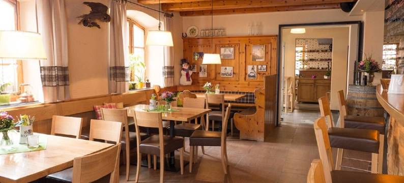 普切勒-盖瑟霍夫德意志阿德勒饭店(Gasthof Deutscher Adler Und Hotel Puchtler)图片