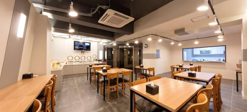 巴兰汀恩酒店(Ballantine Business Hotel)图片