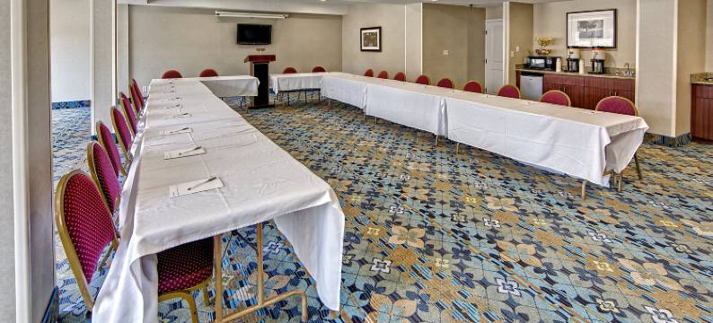 希尔顿欢朋酒店-劳林堡(Hampton Inn Laurinburg)图片