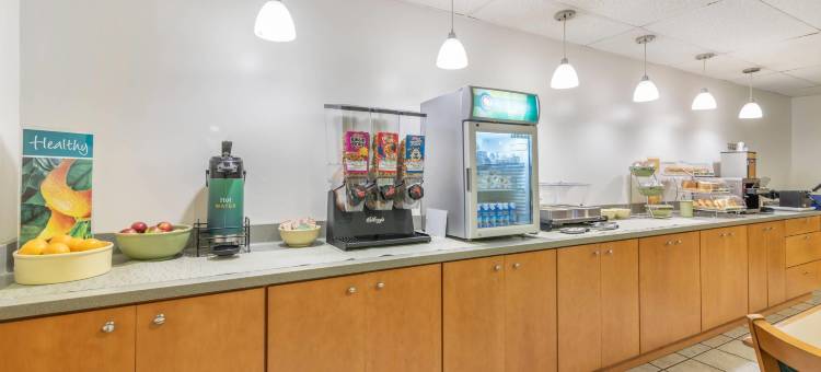 班戈购物中心品质酒店(Quality Inn at Bangor Mall)图片