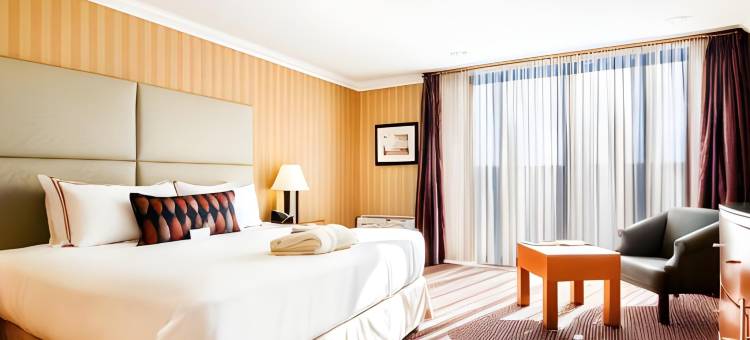 伯纳比商务会议行政套房酒店(Executive Suites Hotel & Conference Center, Metro Vancouver)图片