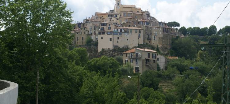 Cozy Hillside Escape in Berre图片