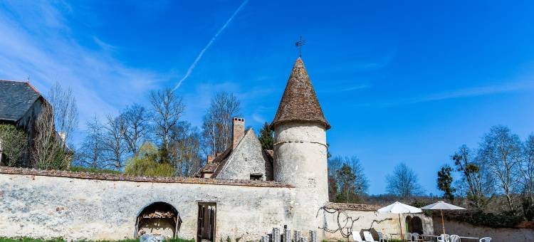 Beautiful Castle in Le Veurdre with Private Pool图片