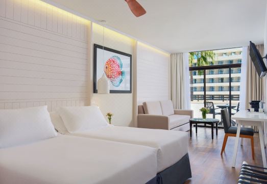 H10 Conquistador Hotel Overview