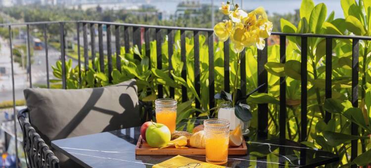 杰贝伊比奇弗朗特布蒂克霍特尔(J-BAY Beachfront Boutique Hotel)图片