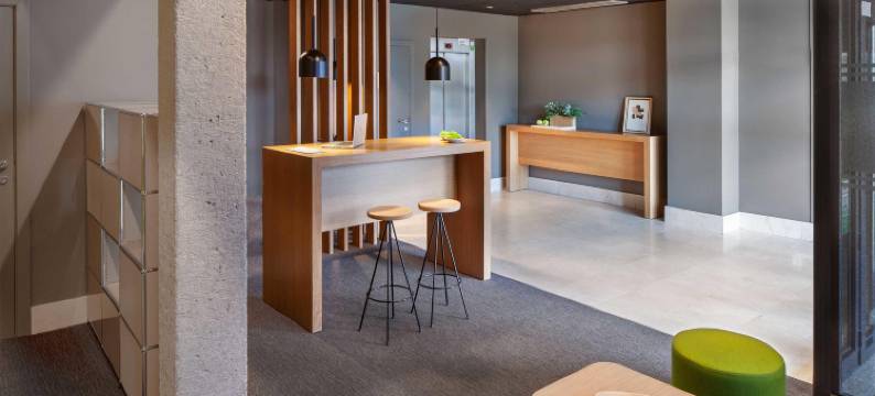 诺艾恩潘普洛纳宜必思尚品酒店(Ibis Styles Pamplona Noain)图片